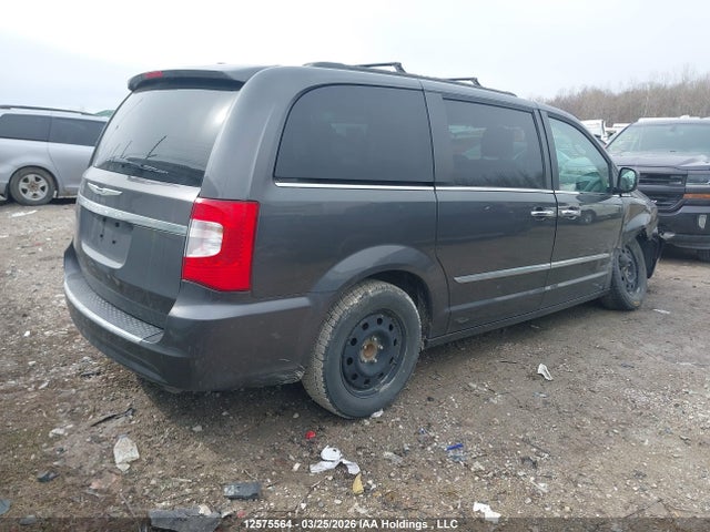 2016 Chrysler Town & Country მანქანა იყიდება აუქციონზე, vin: 2C4RC1CG9GR279638, აუქციონის ნომერი: 12575564