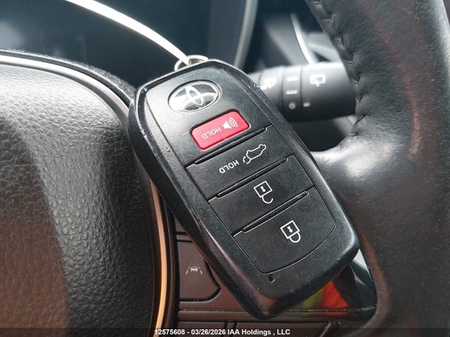 7MUFBABG3RV039282 Toyota Corolla Cross Hybrid Xse