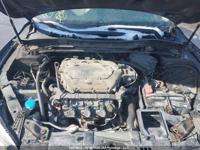 1HGCR3F90EA800200 Honda Accord Touring V6