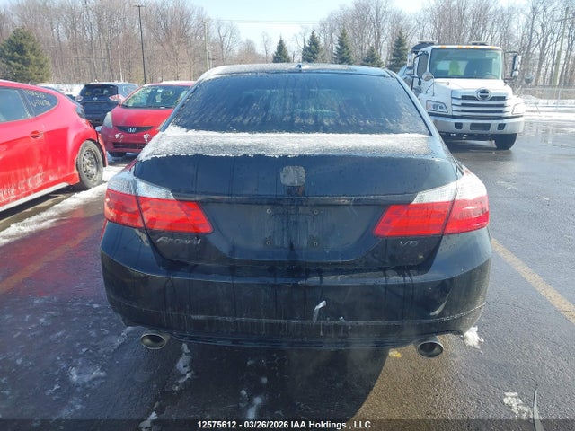 1HGCR3F90EA800200 Honda Accord Touring V6