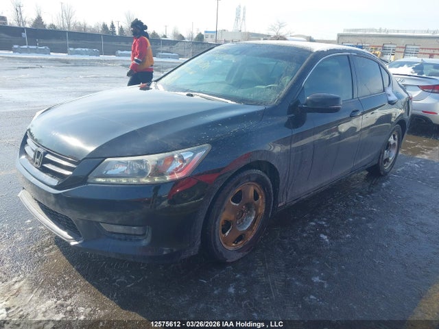 1HGCR3F90EA800200 Honda Accord Touring V6