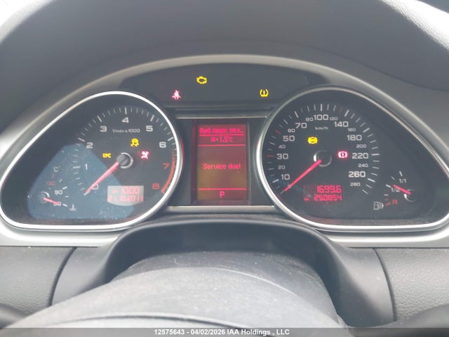 2011 Audi Q7 3.0 Premium მანქანა იყიდება აუქციონზე, vin: WA1LGCFE1BD009406, აუქციონის ნომერი: 12575643