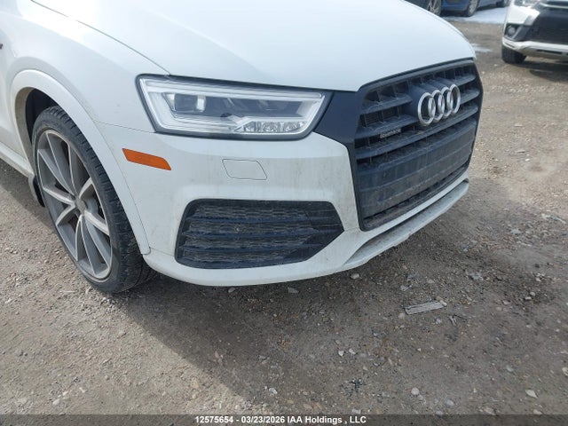 WA1GCCFS4HR008801 Audi Q3 Prestige