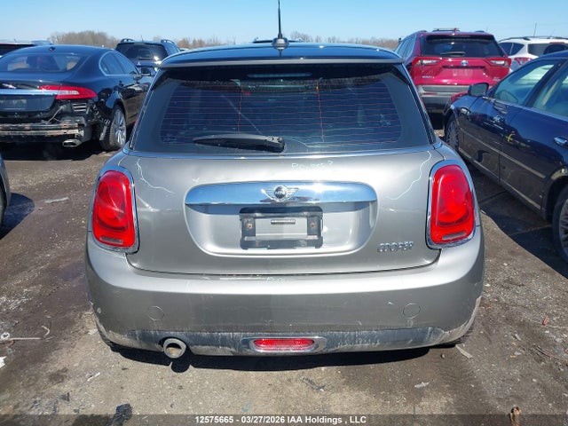 Mini 3 Door Cooper 2017 WMWXP5C55H2D16136 Image 17