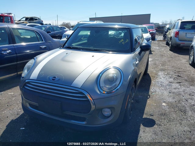 Mini 3 Door Cooper 2017 WMWXP5C55H2D16136 Image 2