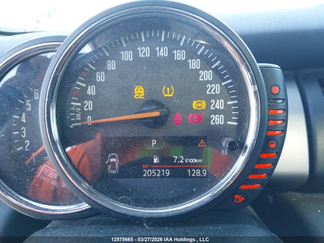 Mini 3 Door Cooper 2017 WMWXP5C55H2D16136 Image 7