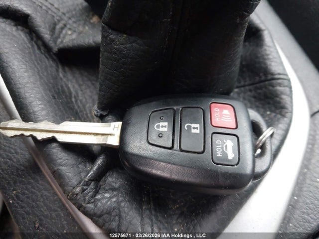 2015 Toyota Corolla S მანქანა იყიდება აუქციონზე, vin: 2T1BURHE2FC230333, აუქციონის ნომერი: 12575671
