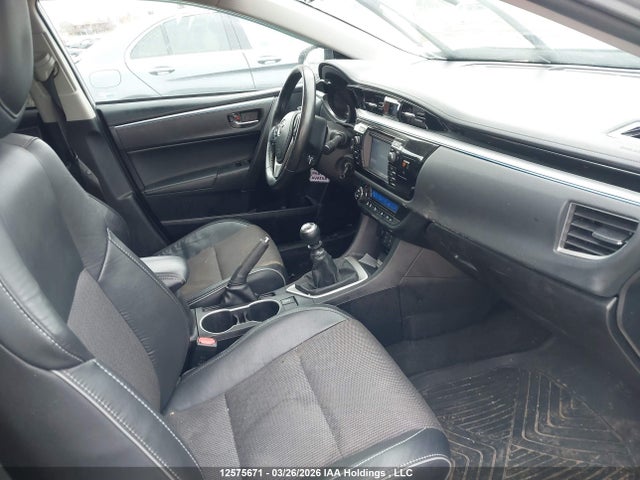 2015 Toyota Corolla S მანქანა იყიდება აუქციონზე, vin: 2T1BURHE2FC230333, აუქციონის ნომერი: 12575671