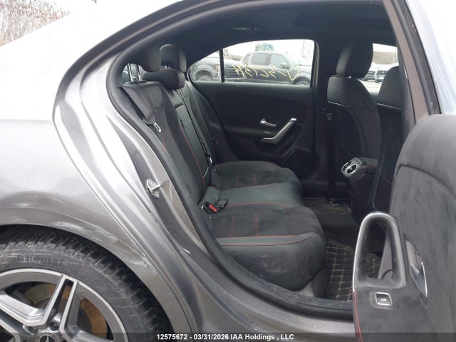W1K3G4FB7NJ329391 Mercedes-Benz A 220 4matic
