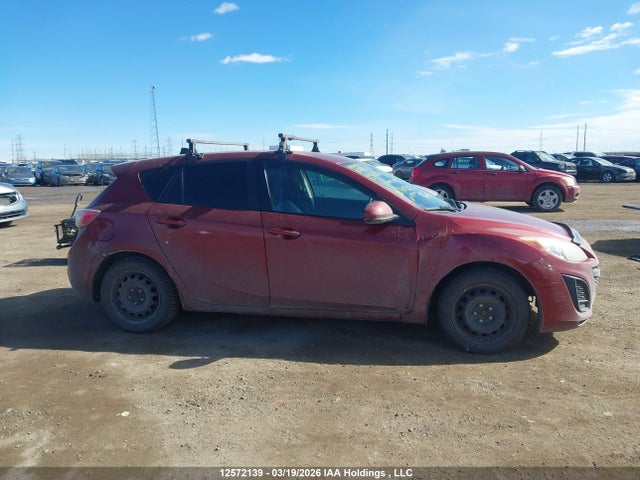 12572139 :رقم المزاد ، JM1BL1KF1B1469182 vin ، 2011 Mazda Mazda3 Gx مزاد بيع