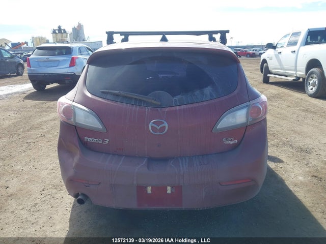 12572139 :رقم المزاد ، JM1BL1KF1B1469182 vin ، 2011 Mazda Mazda3 Gx مزاد بيع