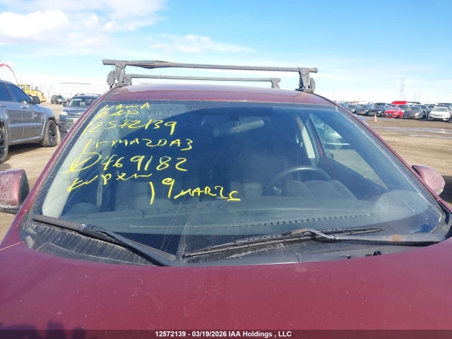 12572139 :رقم المزاد ، JM1BL1KF1B1469182 vin ، 2011 Mazda Mazda3 Gx مزاد بيع