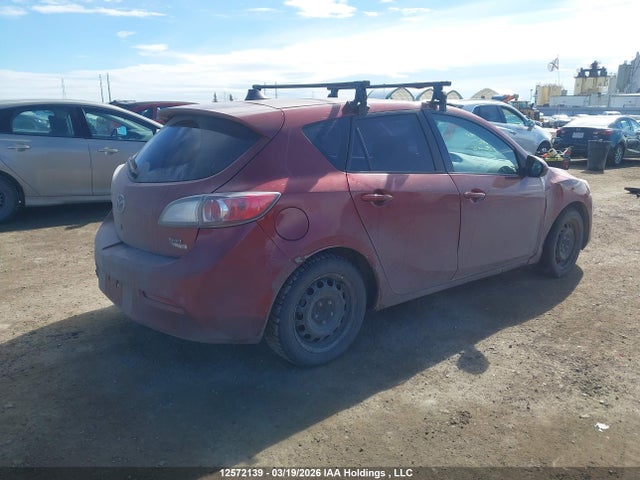 12572139 :رقم المزاد ، JM1BL1KF1B1469182 vin ، 2011 Mazda Mazda3 Gx مزاد بيع