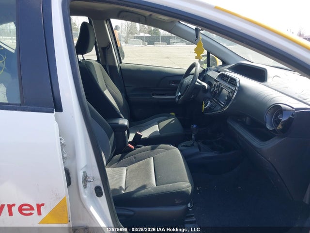 JTDKDTB32K1628418 Toyota Prius C Upgrade