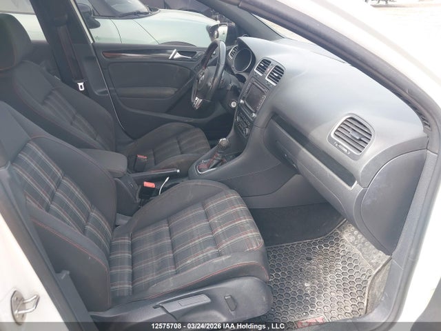 2013 Volkswagen Golf Gti 5-door/5-door Wolfsburg Edition მანქანა იყიდება აუქციონზე, vin: WVWHV7AJ1DW140811, აუქციონის ნომერი: 12575708