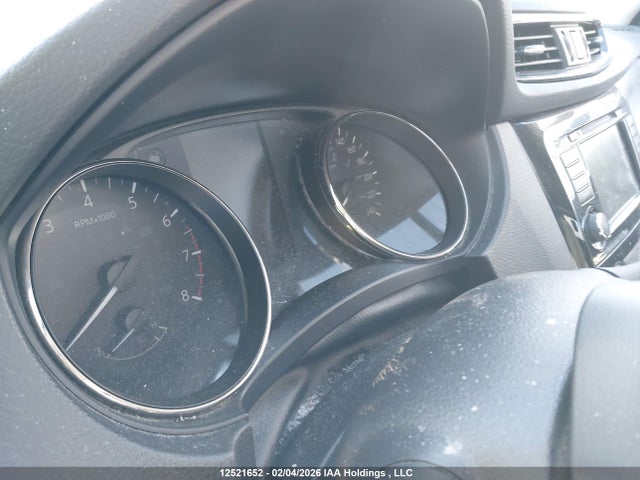 JN1BJ1CR0KW313705 Nissan Qashqai S/sl/sv