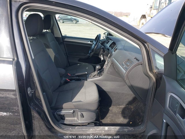 3VW217AU8FM057565 Volkswagen Golf