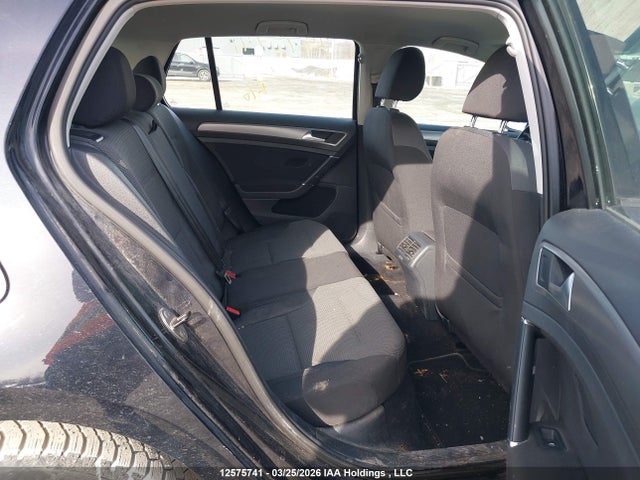 3VW217AU8FM057565 Volkswagen Golf