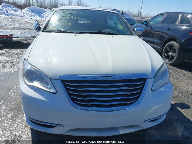 2011 Chrysler 200 მანქანა იყიდება აუქციონზე, vin: 1C3BC7EG7BN528935, აუქციონის ნომერი: 12575742