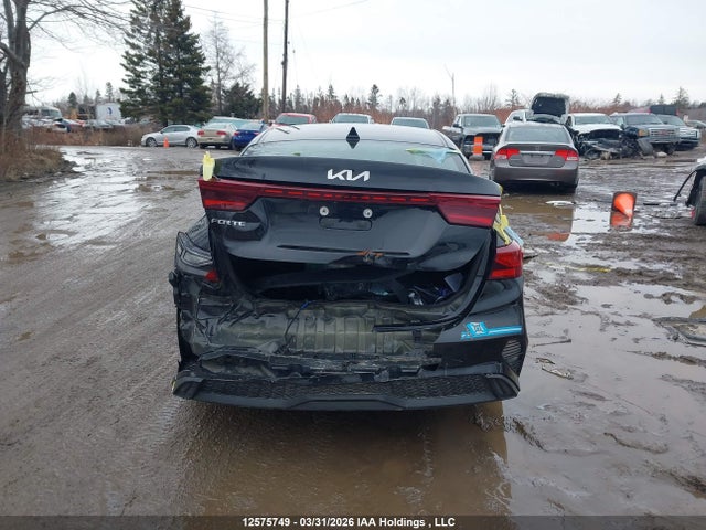 3KPF24AD5NE453218 KIA FORTE LX