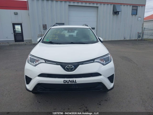 2T3ZFREV8HW382395 Toyota RAV4