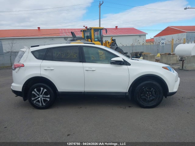 2T3ZFREV8HW382395 Toyota RAV4