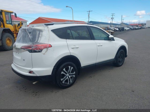2T3ZFREV8HW382395 Toyota RAV4