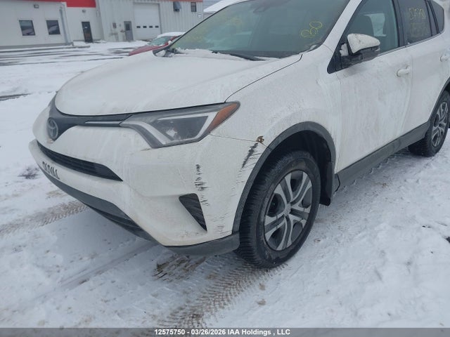 2T3ZFREV8HW382395 Toyota RAV4