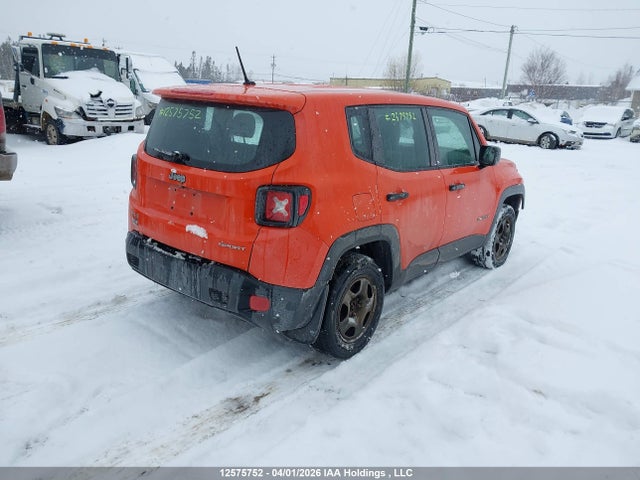 12575752 :رقم المزاد ، ZACCJBAT5GPC47842 vin ، 2016 Jeep Renegade Sport مزاد بيع