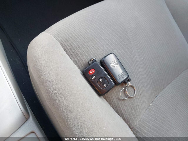 12575761 :رقم المزاد ، 2T1BU4EE0DC944983 vin ، 2013 Toyota Corolla Le مزاد بيع