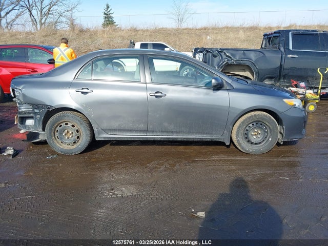 12575761 :رقم المزاد ، 2T1BU4EE0DC944983 vin ، 2013 Toyota Corolla Le مزاد بيع