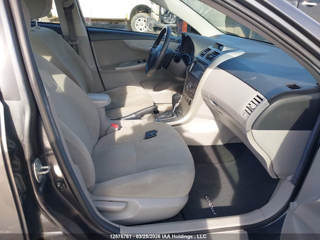 12575761 :رقم المزاد ، 2T1BU4EE0DC944983 vin ، 2013 Toyota Corolla Le مزاد بيع