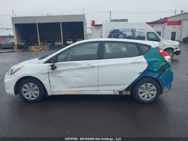 KMHCT5AE0HU339210 Hyundai ACCENT SE