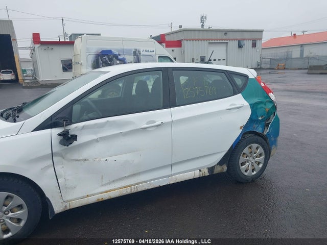 KMHCT5AE0HU339210 Hyundai ACCENT SE