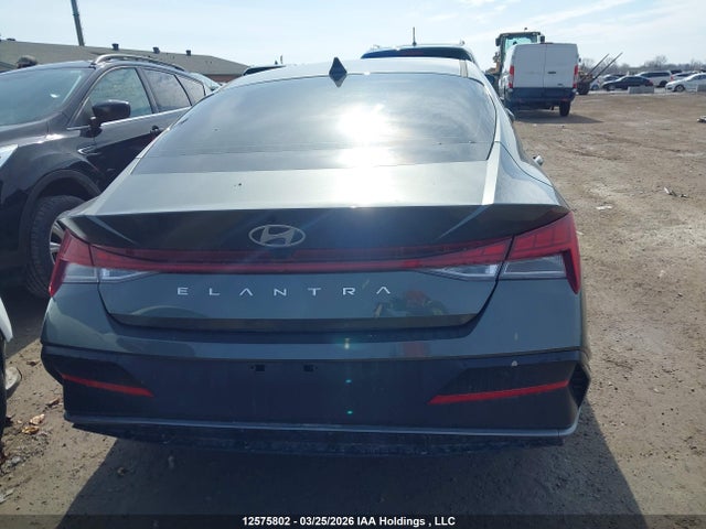 KMHLN4DG5SU075913 Hyundai Elantra Luxury