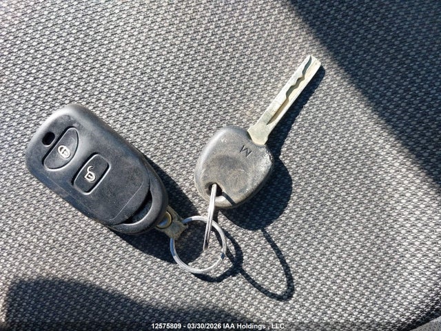 2013 Hyundai Accent Gl მანქანა იყიდება აუქციონზე, vin: KMHCT5AE5DU095676, აუქციონის ნომერი: 12575809
