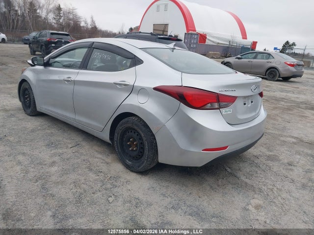 5NPDH4AEXFH563158 Hyundai ELANTRA GL