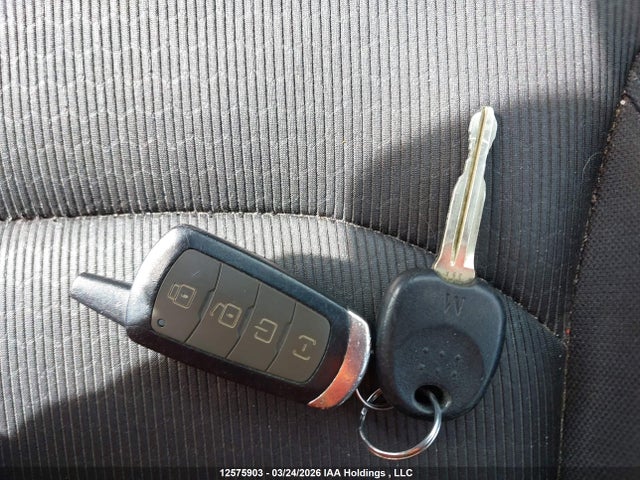 KMHD84LF7JU569810 Hyundai ELANTRA GL
