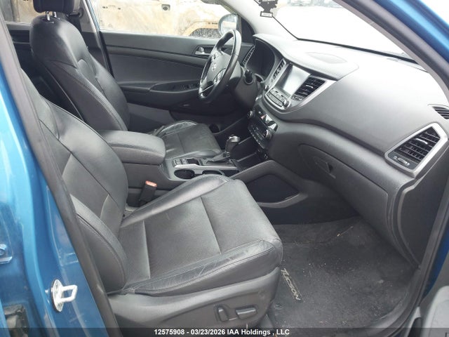 KM8J3CA27HU316119 Hyundai Tucson Limited