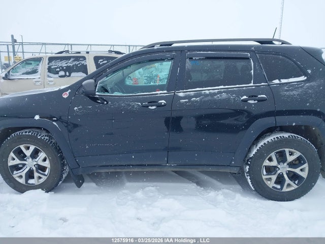 Продажа на аукционе авто 2016 Jeep Cherokee Trailhawk, vin: 1C4PJMBS5GW224809, номер лота: 12575916