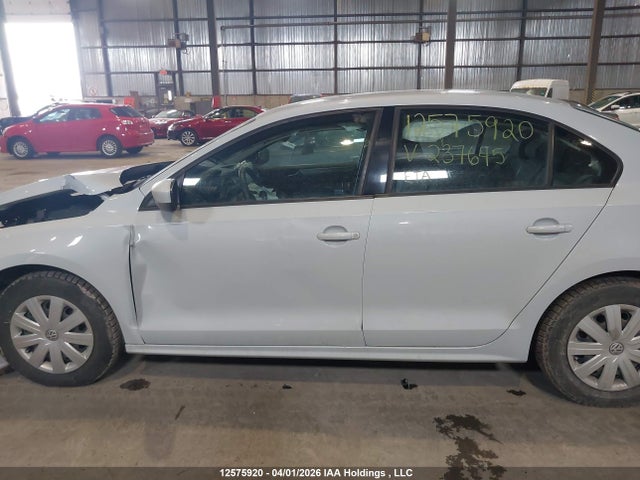 12575920 :رقم المزاد ، 3VW2B7AJ0HM237645 vin ، 2017 Volkswagen Jetta 1.4 Tsi Trendline+ مزاد بيع