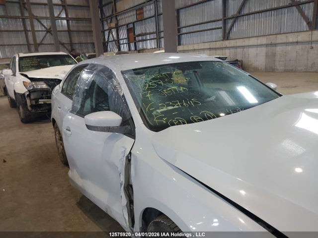 12575920 :رقم المزاد ، 3VW2B7AJ0HM237645 vin ، 2017 Volkswagen Jetta 1.4 Tsi Trendline+ مزاد بيع