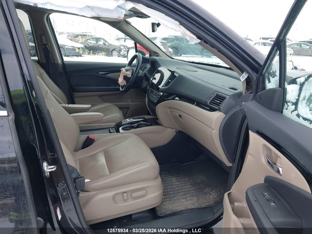 Продажа на аукционе авто 2019 Honda Pilot Touring, vin: 5FNYF6H69KB503401, номер лота: 12575934