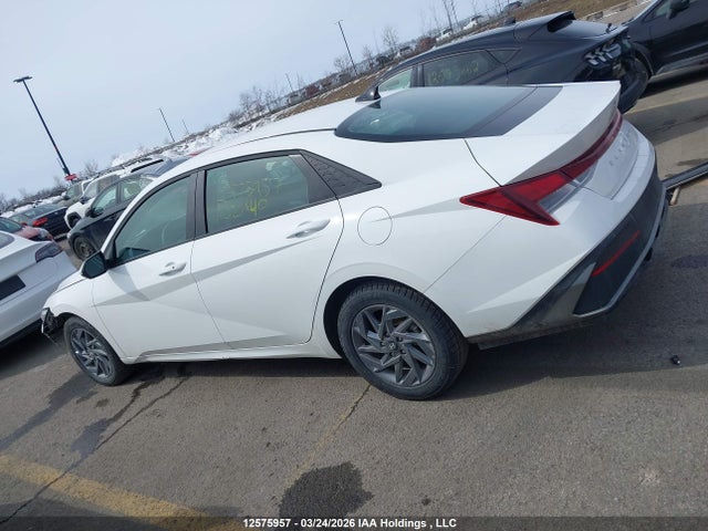 KMHLM4DGXSU021140 Hyundai Elantra Sel Sport