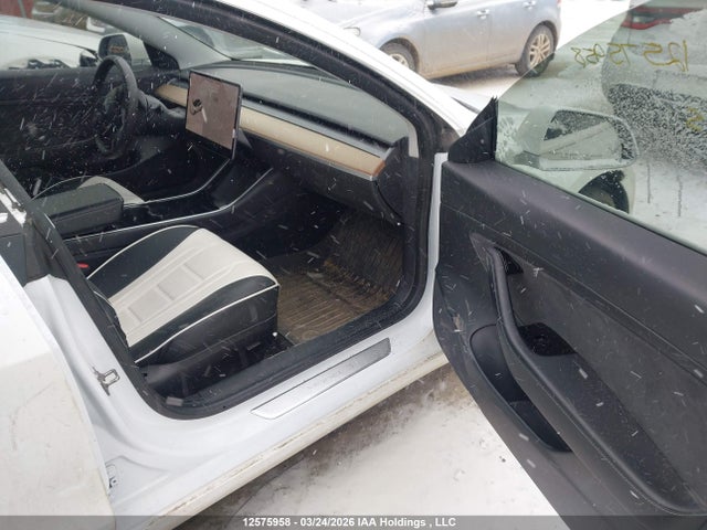 2020 Tesla Model 3 მანქანა იყიდება აუქციონზე, vin: 5YJ3E1EA8LF715538, აუქციონის ნომერი: 12575958