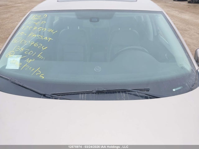 12575974 :رقم المزاد ، 1VWBS7A34FC007624 vin ، 2015 Volkswagen Passat 1.8 Tsi Comfortline مزاد بيع