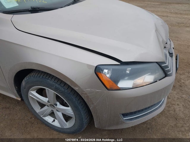 12575974 :رقم المزاد ، 1VWBS7A34FC007624 vin ، 2015 Volkswagen Passat 1.8 Tsi Comfortline مزاد بيع