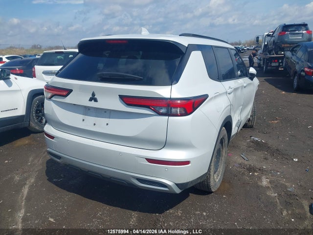 JA4J4UA83NZ609634 Mitsubishi Outlander