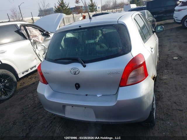 2007 Toyota Yaris Le/rs მანქანა იყიდება აუქციონზე, vin: JTDKT923X75114032, აუქციონის ნომერი: 12575996