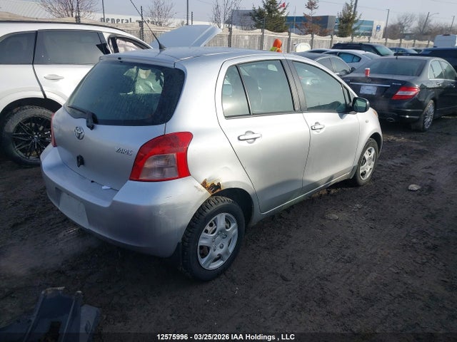 2007 Toyota Yaris Le/rs მანქანა იყიდება აუქციონზე, vin: JTDKT923X75114032, აუქციონის ნომერი: 12575996